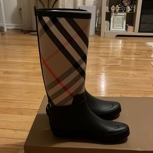 Burberry Strap Detail House Check and Rubber Rain Boots